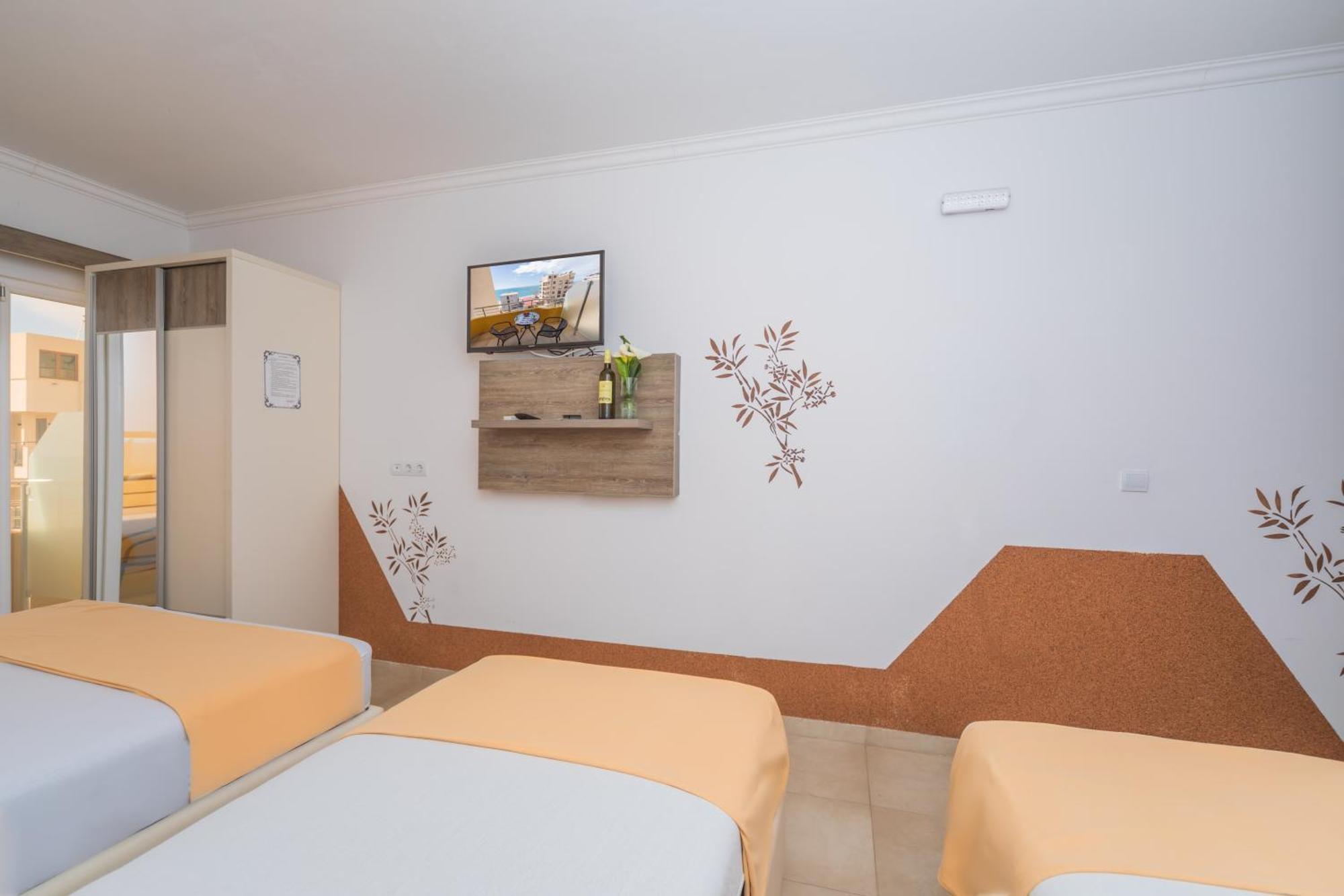 Apartments Dobra Voda Habitación foto